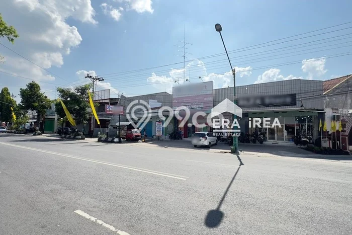 Komersial Dijual di Sragen LT 400m2, LB 300m2 untuk Investasi Komersial Dijual di Sragen LT 400m2, LB 300m2 untuk Investasi