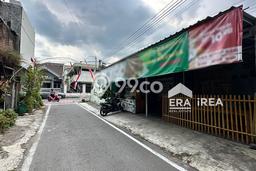 Komersial Dijual Lokasi Emas di Pajang Luas 114m2 Komersial Dijual Lokasi Emas di Pajang Luas 114m2