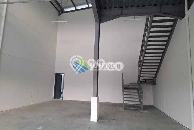FOR RENT! Gudang di BSD City Cocok untuk Bisnis 171m2 FOR RENT! Gudang di BSD City Cocok untuk Bisnis 171m2