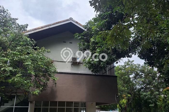 Unit Komersial Dijual di Jakarta Selatan LT 1070m2 & LB 452m2 Unit Komersial Dijual di Jakarta Selatan LT 1070m2 & LB 452m2