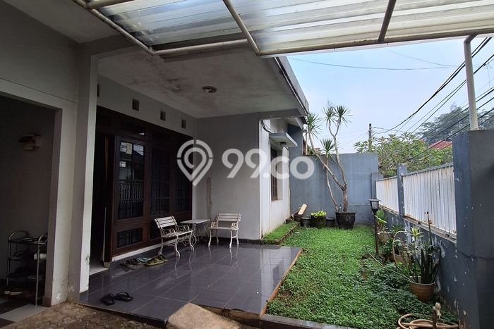 Dijual Cepat Rumah Bagus Siap Huni LB 200m2 di Cinere, Depok Dijual Cepat Rumah Bagus Siap Huni LB 200m2 di Cinere, Depok