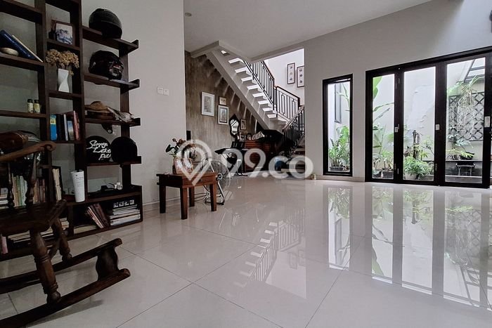 For Sale! Luxury House LT 265m2 Desain Modern di Cinere For Sale! Luxury House LT 265m2 Desain Modern di Cinere