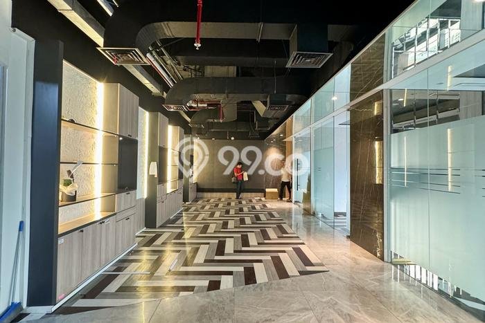 Kantor Lokasi Strategis Kawasan Central Park, Luas 175m², Kawasan Niaga Kantor Lokasi Strategis Kawasan Central Park, Luas 175m², Kawasan Niaga