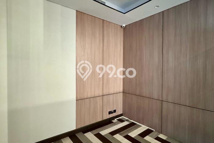 Kantor Lokasi Strategis Kawasan Central Park, Luas 175m², Kawasan Niaga Kantor Lokasi Strategis Kawasan Central Park, Luas 175m², Kawasan Niaga