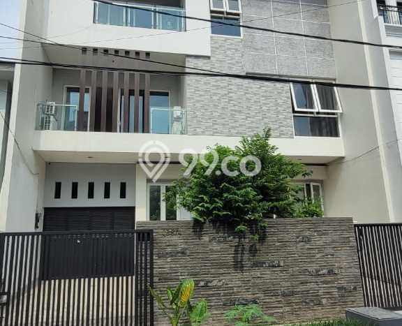 Hunian Eksklusif Siap Huni LT 220m2 di Kelapa Gading, Jakarta Utara Hunian Eksklusif Siap Huni LT 220m2 di Kelapa Gading, Jakarta Utara