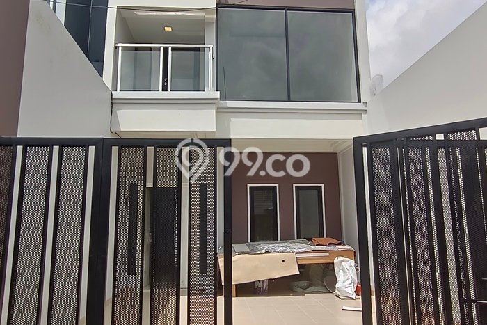 Rumah Mewah Dijual LT 125m2 di Kelapa Gading, Jakarta Utara Rumah Mewah Dijual LT 125m2 di Kelapa Gading, Jakarta Utara