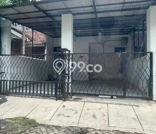 Dijual Rumah Strategis Bagus Punya 2 KT di Kelapa Gading Jakarta Utara SHM Dijual Rumah Strategis Bagus Punya 2 KT di Kelapa Gading Jakarta Utara SHM