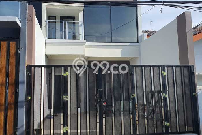 Rumah Mewah Dijual LT 125m2 di Kelapa Gading, Jakarta Utara Rumah Mewah Dijual LT 125m2 di Kelapa Gading, Jakarta Utara