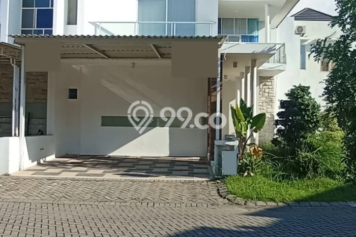 Hunian Mewah Siap Huni LT 195m2 di Wiyung, Surabaya Hunian Mewah Siap Huni LT 195m2 di Wiyung, Surabaya