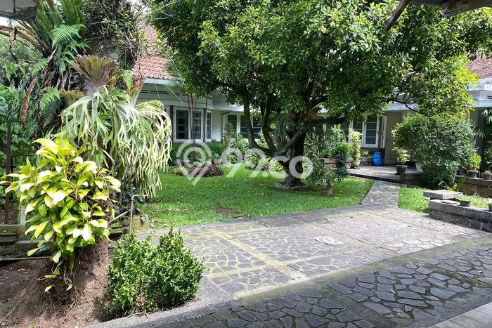 Rumah Eksklusif Siap Huni LT 1998m2 di Bandung Wetan, Bandung Rumah Eksklusif Siap Huni LT 1998m2 di Bandung Wetan, Bandung