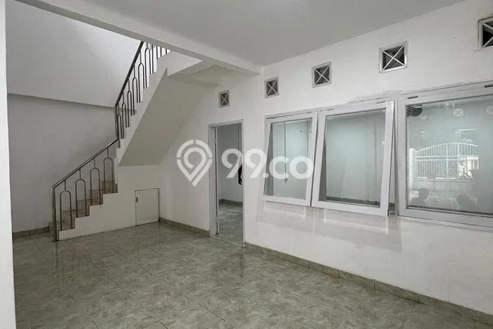 Jual Rumah Bagus Siap Huni LB 190m2 di Beji, Depok Jual Rumah Bagus Siap Huni LB 190m2 di Beji, Depok