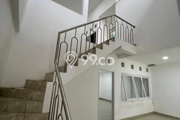Jual Rumah Bagus Siap Huni LB 190m2 di Beji, Depok Jual Rumah Bagus Siap Huni LB 190m2 di Beji, Depok