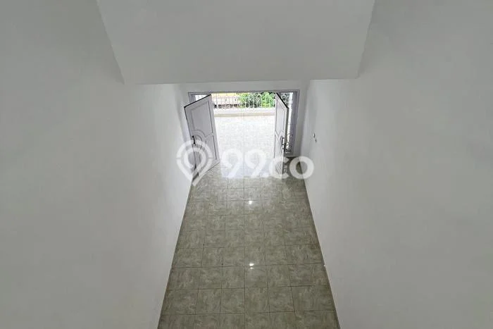 Jual Rumah Bagus Siap Huni LB 190m2 di Beji, Depok Jual Rumah Bagus Siap Huni LB 190m2 di Beji, Depok