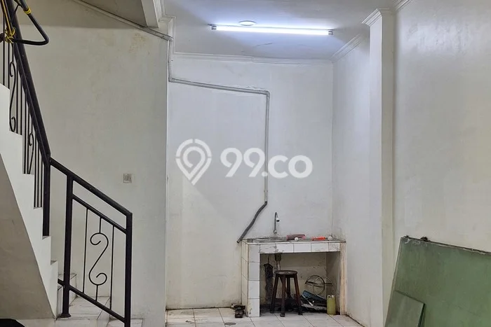 Disewakan Ruko di Kawasan Ramai Kepa Duri Luas 180m2 Disewakan Ruko di Kawasan Ramai Kepa Duri Luas 180m2