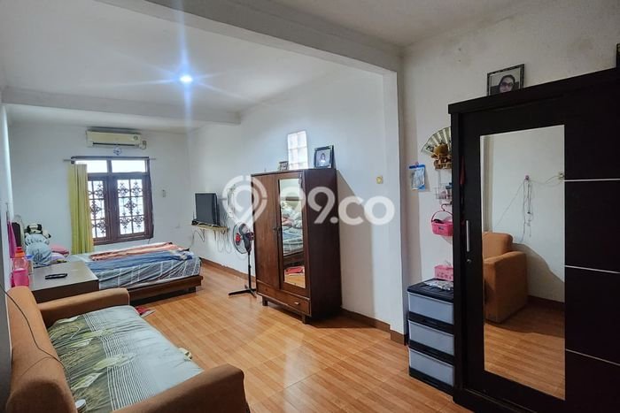 Rumah Minimalis 2 KT di Tomang Jakarta Barat Semi Furnished Rumah Minimalis 2 KT di Tomang Jakarta Barat Semi Furnished