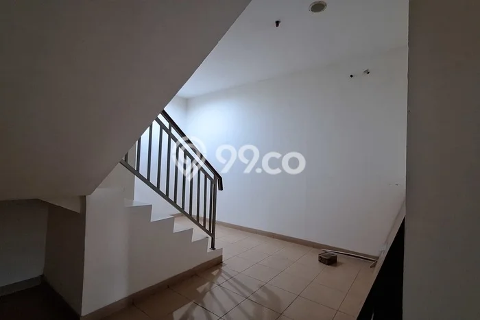 Ruko Dijual di Jakarta Barat LT 63m2 & LB 185m2 Lokasi Terbaik! Ruko Dijual di Jakarta Barat LT 63m2 & LB 185m2 Lokasi Terbaik!