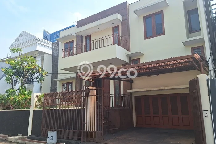 Disewakan! Rumah 4 Kamar Tidur &
4 Kamar Mandi di Tomang, Jakarta Barat Disewakan! Rumah 4 Kamar Tidur &
4 Kamar Mandi di Tomang, Jakarta Barat
