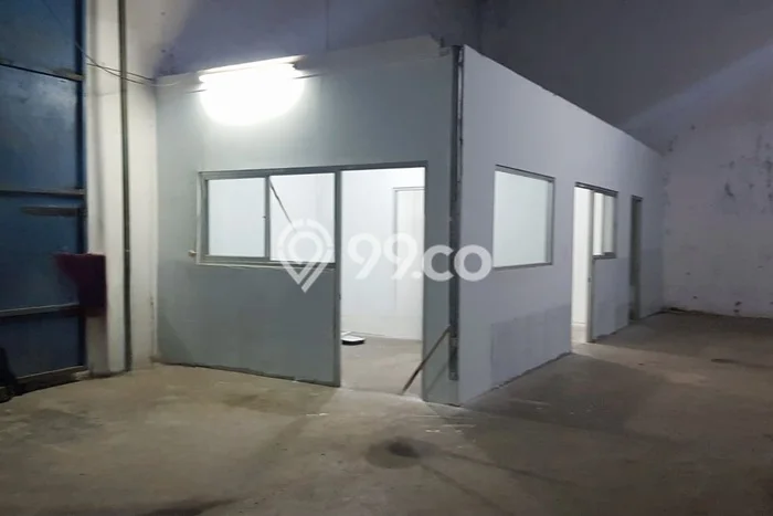 Disewakan Gudang di Kawasan Ramai Tlogosari Luas 360m2 Disewakan Gudang di Kawasan Ramai Tlogosari Luas 360m2