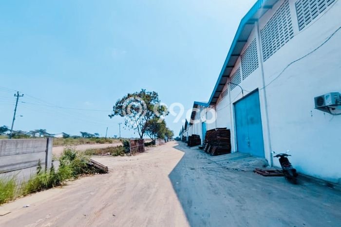 Disewakan Gudang di Kawasan Ramai Terboyo Luas 14000m2 Disewakan Gudang di Kawasan Ramai Terboyo Luas 14000m2