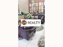 Rumah Elit LB 200m2 Siap Huni Desain Elegan di Pleburan, Semarang Rumah Elit LB 200m2 Siap Huni Desain Elegan di Pleburan, Semarang