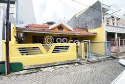 For Sale Hunian Rumah Terawat 2 Kamar di Sukomanunggal, Surabaya For Sale Hunian Rumah Terawat 2 Kamar di Sukomanunggal, Surabaya