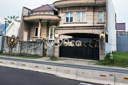 Rumah Luxury Modern Tanpa Renovasi di Citraland Surabaya Rumah Luxury Modern Tanpa Renovasi di Citraland Surabaya