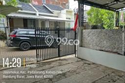 Lokasi terbaik! Rumah siap huni disewakan di Padalarang LB 36m2 Lokasi terbaik! Rumah siap huni disewakan di Padalarang LB 36m2