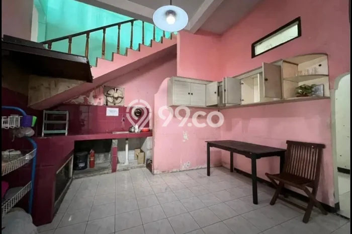 Rumah area Coblong, 6 KT, Area Strategis, Luas 123m² LB 180m² Rumah area Coblong, 6 KT, Area Strategis, Luas 123m² LB 180m²