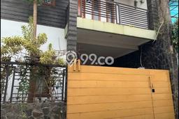 BEST CHOICE! Rumah kawasan Geger Kalong, 2 KM, Dekat Sekolah, Luas 75m² Bangunan 150m² BEST CHOICE! Rumah kawasan Geger Kalong, 2 KM, Dekat Sekolah, Luas 75m² Bangunan 150m²