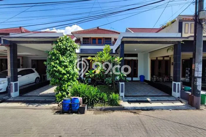 PRIME PROPERTY! Rumah di Cinambo, 2 KM, Lingkungan Elite, LT 150m² Bangunan 180m² PRIME PROPERTY! Rumah di Cinambo, 2 KM, Lingkungan Elite, LT 150m² Bangunan 180m²