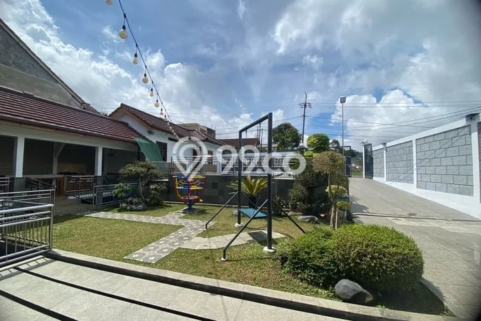Disewakan! Rumah 3 Kamar Tidur &
3 Kamar Mandi di Lembang, Bandung Disewakan! Rumah 3 Kamar Tidur &
3 Kamar Mandi di Lembang, Bandung