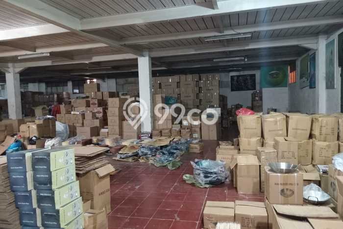 AREA TERBAIK! Gudang di , Luas 1400m2m², Pengunjung Terjamin AREA TERBAIK! Gudang di , Luas 1400m2m², Pengunjung Terjamin