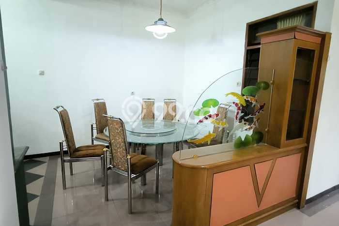 Rumah kawasan Batununggal, Siap Huni, 2 KM, Dekat Batununggal, Bandung, Bandung, LT 216m2m² Bangunan 150m2m² Rumah kawasan Batununggal, Siap Huni, 2 KM, Dekat Batununggal, Bandung, Bandung, LT 216m2m² Bangunan 150m2m²