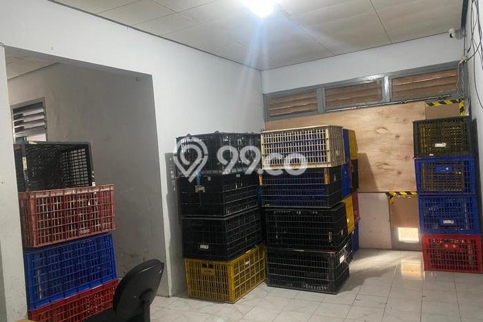 Rumah area , 2 KM, Dekat Universitas, Luas 350m2m² Bangunan 280m2m² Rumah area , 2 KM, Dekat Universitas, Luas 350m2m² Bangunan 280m2m²