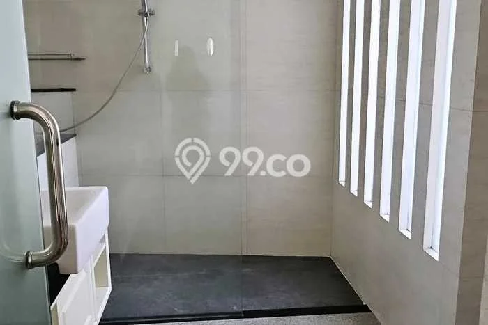 Siap Huni Rumah Mewah 4 Kamar di Sukasari Dekat ke Mana Saja Siap Huni Rumah Mewah 4 Kamar di Sukasari Dekat ke Mana Saja