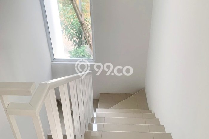 Jual Rumah Bagus Siap Huni LB 84m2 di Setu, Tangerang Selatan Jual Rumah Bagus Siap Huni LB 84m2 di Setu, Tangerang Selatan