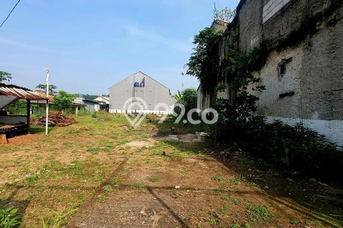 Dijual Tanah di Serpong Tangerang Selatan Luas 904m2 SHM Dijual Tanah di Serpong Tangerang Selatan Luas 904m2 SHM