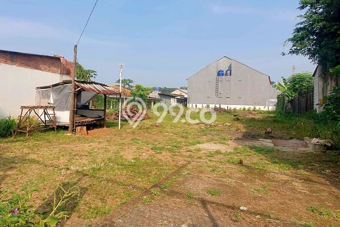 Dijual Tanah di Serpong Tangerang Selatan Luas 904m2 SHM Dijual Tanah di Serpong Tangerang Selatan Luas 904m2 SHM
