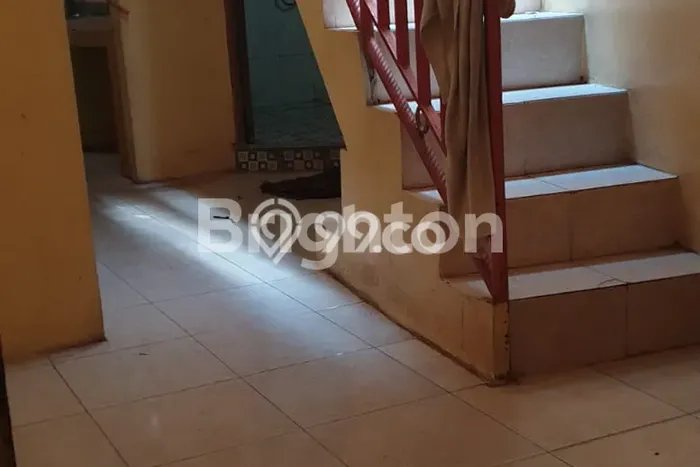 Peluang Investasi! Kost Dijual di Cilandak, Jakarta Selatan, 13 KT, 7 KM, Luas 314m2 Peluang Investasi! Kost Dijual di Cilandak, Jakarta Selatan, 13 KT, 7 KM, Luas 314m2