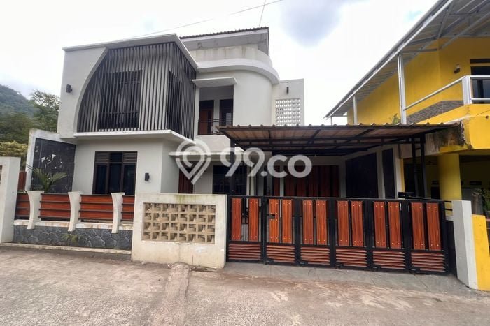 Dijual Hunian Rumah Nyaman 4 KT di Puncak, Bogor Dijual Hunian Rumah Nyaman 4 KT di Puncak, Bogor