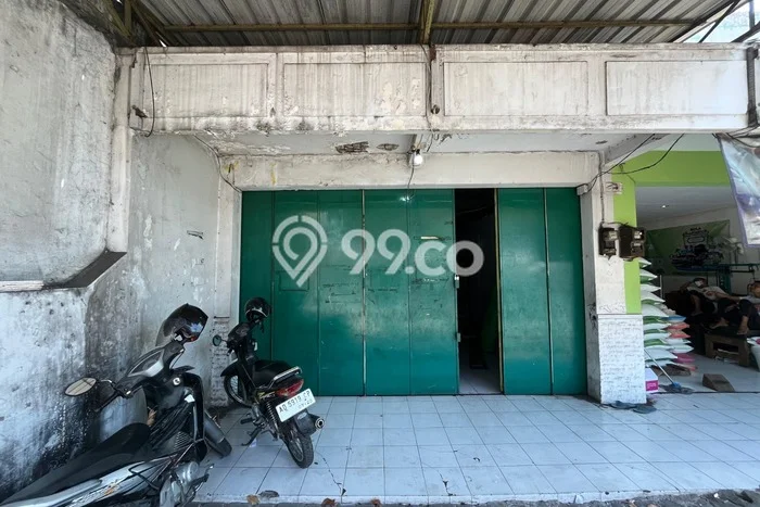 Ruko Komersial Disewakan di Serengan Solo Luas 100m2 Ruko Komersial Disewakan di Serengan Solo Luas 100m2