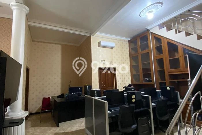 Rumah Eksklusif Siap Huni LT 265m2 di Grogol, Sukoharjo Rumah Eksklusif Siap Huni LT 265m2 di Grogol, Sukoharjo