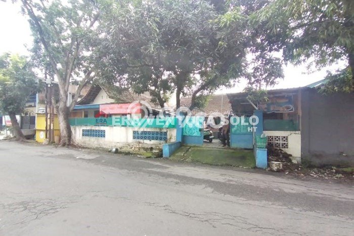 Rumah Strategis Minimalis Lb 220m2 di Nusukan, Solo Rumah Strategis Minimalis Lb 220m2 di Nusukan, Solo