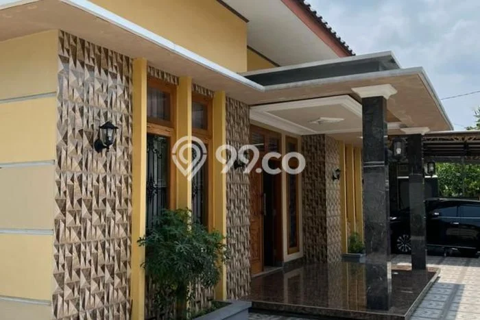For Sale Rumah 4 Kamar Lokasi Ideal Bagus dan Strategis di Teras For Sale Rumah 4 Kamar Lokasi Ideal Bagus dan Strategis di Teras