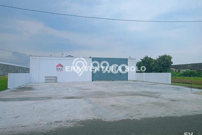 Gudang Premium di Kartasura, Luas 2250m², Mainroad, Tingkat Keramaian Tinggi Gudang Premium di Kartasura, Luas 2250m², Mainroad, Tingkat Keramaian Tinggi