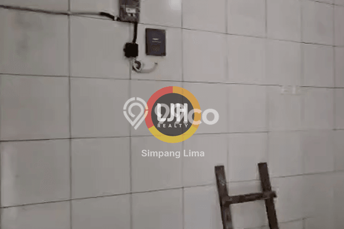 FOR RENT! Ruko di Purwodinatan Cocok untuk Bisnis 219m2 FOR RENT! Ruko di Purwodinatan Cocok untuk Bisnis 219m2