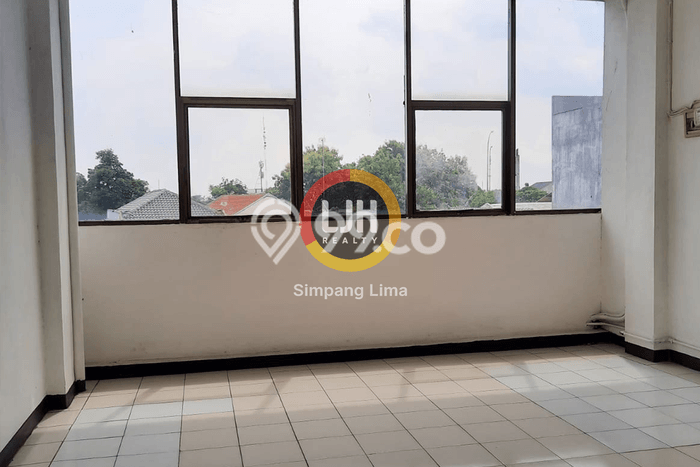 Ruko Disewakan di Kawasan Ramai Gayamsari, Semarang Ruko Disewakan di Kawasan Ramai Gayamsari, Semarang