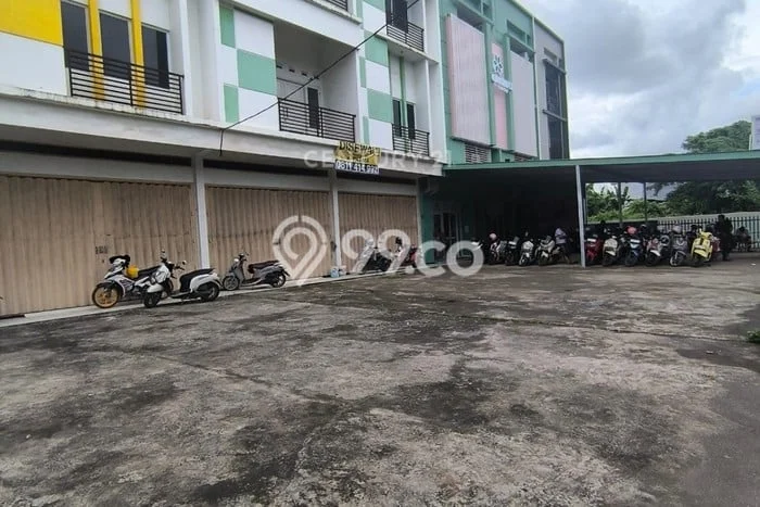 Ruko disewakan lokasi strategis Makassar Makassar 450m2 Ruko disewakan lokasi strategis Makassar Makassar 450m2
