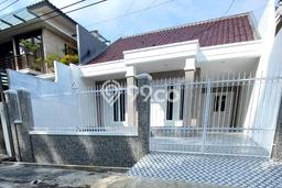 Dijual Rumah Luas Elegan Dengan View Cantik di Malang Kota, Malang Dijual Rumah Luas Elegan Dengan View Cantik di Malang Kota, Malang