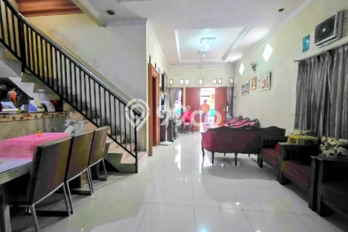Rumah Lingkungan Asri kawasan Kayu Putih, Jakarta Timur, Luas 140m² LB 100m² Rumah Lingkungan Asri kawasan Kayu Putih, Jakarta Timur, Luas 140m² LB 100m²